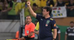 Fernando Diniz,  técnico campeón de la Libertadores con Fluminense, no le han salido bien las cosas con la selección de mayores de Brasil.