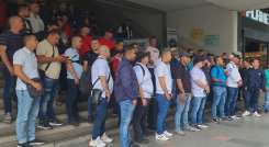 Por despidos masivos, trabajadores protestan en la Unidad Nacional de Protección de Cúcuta 