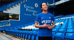 Mayra Ramírez, Chelsea. 