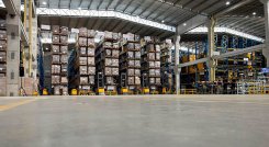 Este centro logístico le ha permitido a Cueros Vélez incrementar su productividad de distribución en un 30%.