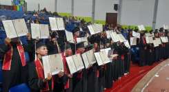Los títulos de bachiller los entrega el Centro Educativo Integral Latinoamericano (Ceil) ubicado en Bogotá.  / Fotos: Cortesía / La Opinión