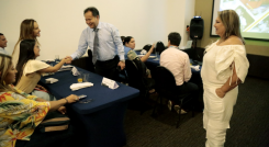 El gobernador William Villamizar acompañó a la primera dama, Cecilia Soler, en la inauguración de la I Reunión de Gestoras Sociales Departamentales.