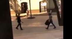  Altercado frente al Palacio de Justicia en Medellín: un hombre atacó a machete a dos uniformados.