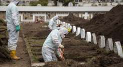 Los entierros en la pandemia fueron muy complejos por las medidas de bioseguridad/Foto archivo