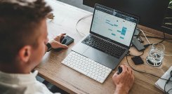 El alcance de las redes neuronales artificiales va más allá de la transformación laboral, es una fuente de inspiración para que los jóvenes se sumerjan en carreras STEM.