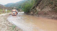 Transportadores de pasajeros y carga exigen soluciones concretas a la emergencia vial presentada en El Tarrita. / Foto cortesía