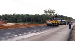 En el sector de Campo Dos, la meta es terminar de pavimentar los 4 kilómetros de vía./ Foto: Cortesía / La Opinión 