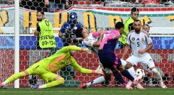 Jamal Musiala (#10) abrió el camino del triunfo para Alemania, frente a Hungría.