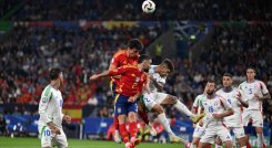 España en un difícil partido venció a la vigente campeona Italia.