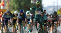 El ciclista eritreo Biniam Girmay se ha constituido en e l corredor más veloz en el Tour de Francia.