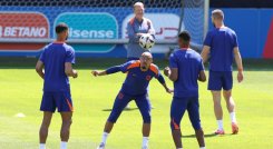 El seleccionado de Países Bajos se juega la posibilidad llegar a la final de la Eurocopa