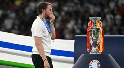 El entrenador no va más con el seleccionado inglés.