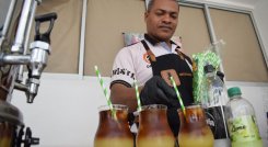 A Danis Agustín Caballero, de 44 años, el paso por las aulas del Servicio Nacional de Aprendizaje, SENA, le dio una vuelta de 360 grados./Foto cortesía