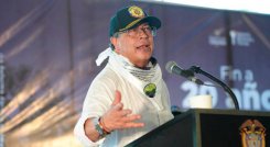 El mandatario le preguntó al líder subversivo si es cierto que se unió con la autodenominada “Nueva Junta del Narcotráfico” para asesinarlo.