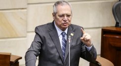 No voy a renunciar y asumiré mi defensa ante señalamientos en caso Ungrd: Iván Name