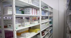 Los tratamientos activos de aplicación se reclaman con el anterior gestor farmacéutico. / Foto: Carlos Ramírez / La Opinión 