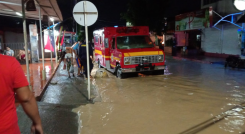 Fuertes lluvias causaron inundaciones en Los Patios.