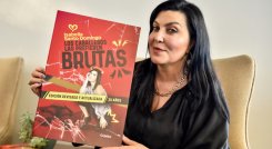 Isabella Santo Domingo, autora de Los caballeros las prefieren brutas