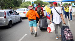 La recomendación para activistas y opositores es no permanecer en la frontera al cruzar a Colombia. 