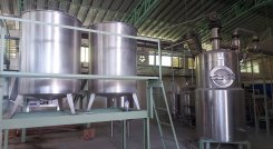 Los equipos de la Planta Procesadora de Tomates y Frutas se oxidan en una bodega del centro de Acopio de Ocaña.