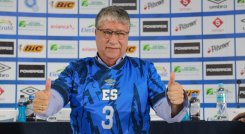 El técnico antioqueño Hernán Darío Gómez dirigirá a El Salvador.