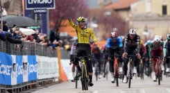 Olav Kooij , ciclista neerlandés se lució en la etapa.