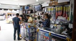 Venta de repuestos. / Foto Archivo