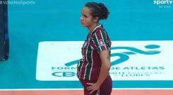 EMBARAZADA VOLEIBOL