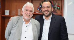 El director (e) de la UPME, Manuel Peña Suárez, y su antecesor Carlos Adrián Correa. / Foto Cortesía