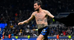 Francesco Acerbi tras su anotacion con el Inter en el minuto 93