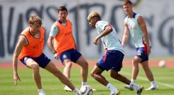Lamine Yamal liderará el mediocampo de la Roja.