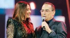 Gilberto Santa Rosa sorprendió en el concierto de Myriam Hernández ante 40 mil personas.