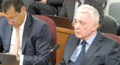 Alvaro Uribe se defiende en juicio