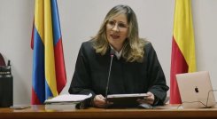 JUEZA URIBE. 