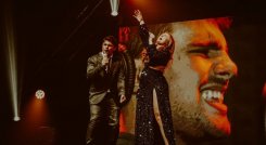 La bogotana presenta un álbum junto con Embrujo Vallenato que revive clásicos del género con un toque romántico.