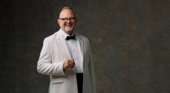 Marcos Witt trae a Colombia su ‘Legado’, un canto al alma y la esperanza.