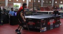 En el coliseo menor el tenis de mesa de inclusivo muestra todo su potencial.