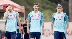 Jorge Carrascal (centro) tuvo su primer día de entrenamiento con el  'Mengao'.