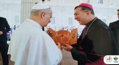 El cardenal de Colombia visita a Ocaña para conocer la realidad de la zona del Catatumbo.