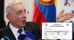 Así quedó registrada la boleta de encarcelamiento del expresidente Álvaro Uribe