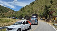 Damnificados de la vereda El Tarrita, mantienen el bloqueo hasta cuando se entregue una solución definitiva. 