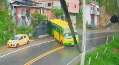 bus de Unitransa perdió el control 