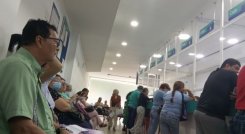 Una queja permanente de los usuarios de Nueva EPS es que no les entregan los medicamentos/Foto orlando Carvajal