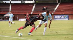 Los rojinegros llegan motivados al partido contra los santandereanos, tras haber goleado a Leones FC. 