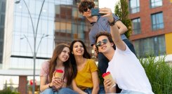 Adolescentes y redes sociales: el nuevo frente de la salud mental