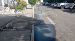 Comunidad en trapiches cumple dos semanas con problema de contaminación de aguas negras