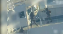 usaba una bandera falsa