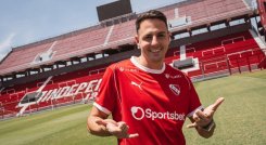 Santiago Arias defensor colombiano