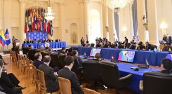 OEA.