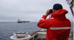 Petrolero huye de Venezuela